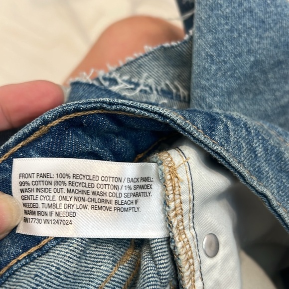 Wild Fable Blue Distressed Jean Shorts size 6. In perfect condition! - Picture 10 of 10